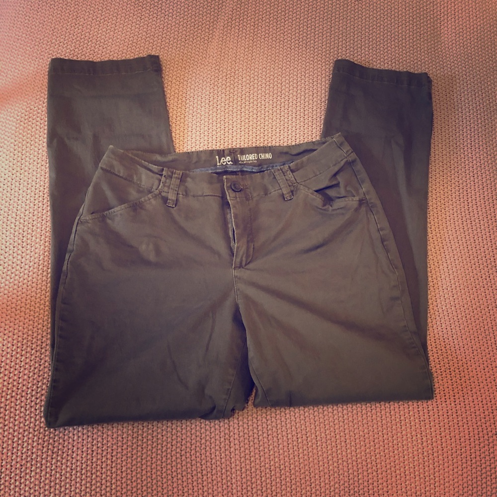 Lee slim straight leg trousers in army green
